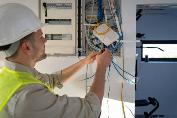 Best Licensed Electrician  in Lake Wazeecha, WI